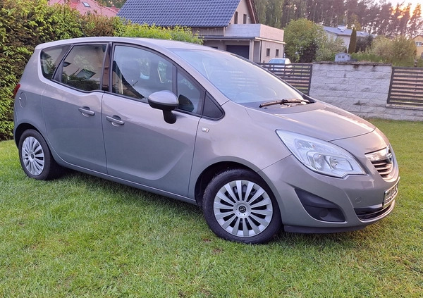 Opel Meriva cena 20700 przebieg: 229561, rok produkcji 2011 z Skalbmierz małe 781